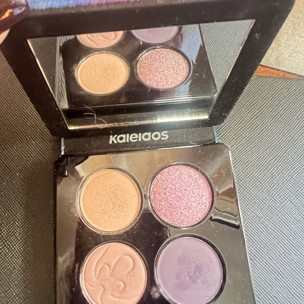 New Kaleidos quad palette flowing haze